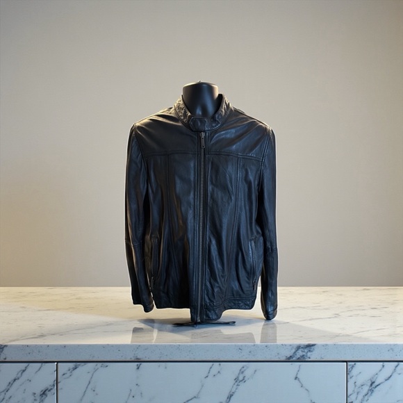 DKNY Men's Black Leather Jacket - Picture 3 of 10